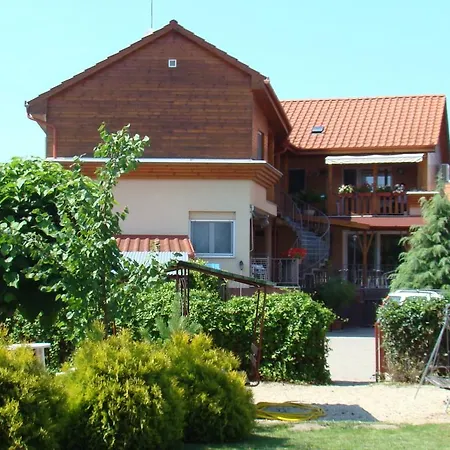 Lovas Vendeghaz Guest house Hajduszoboszlo