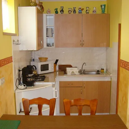 Lovas Vendeghaz * Хайдусобосло