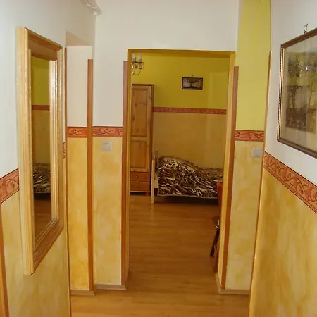 Lovas Vendeghaz Гостевой дом *