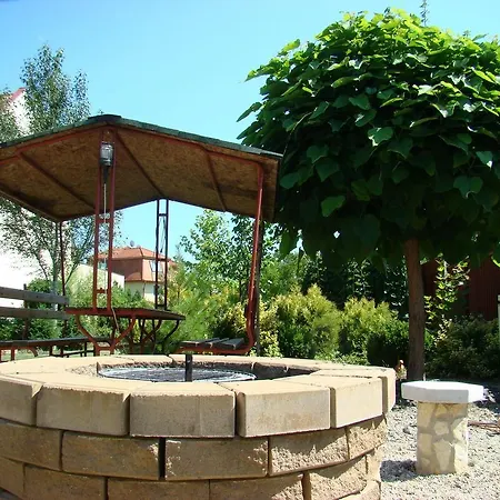 Lovas Vendeghaz Гостевой дом